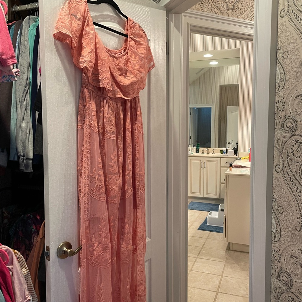 Size Medium Amazon Maternity Strapless Dress - image 3